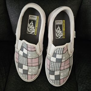Vans slip on
